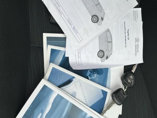 Сірий Тойота Ауріс, об'ємом двигуна 1.6 л та пробігом 211 тис. км за 6800 $, фото 8 на Automoto.ua