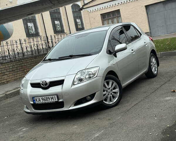 Серый Тойота Аурис, объемом двигателя 1.6 л и пробегом 200 тыс. км за 6499 $, фото 8 на Automoto.ua