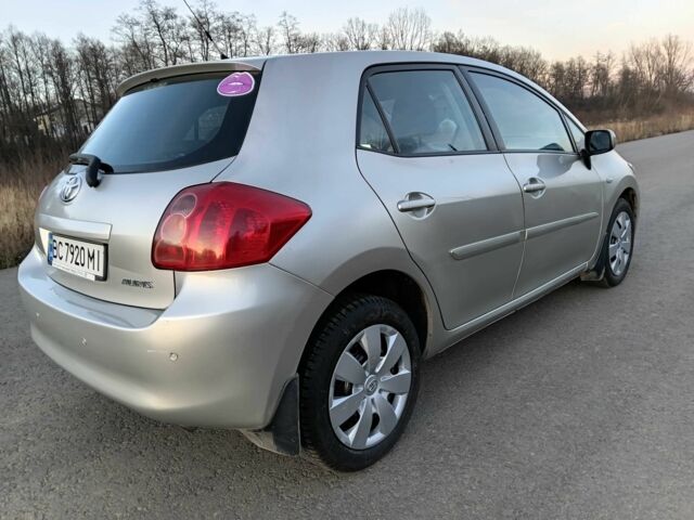 Серый Тойота Аурис, объемом двигателя 1.6 л и пробегом 158 тыс. км за 5700 $, фото 5 на Automoto.ua