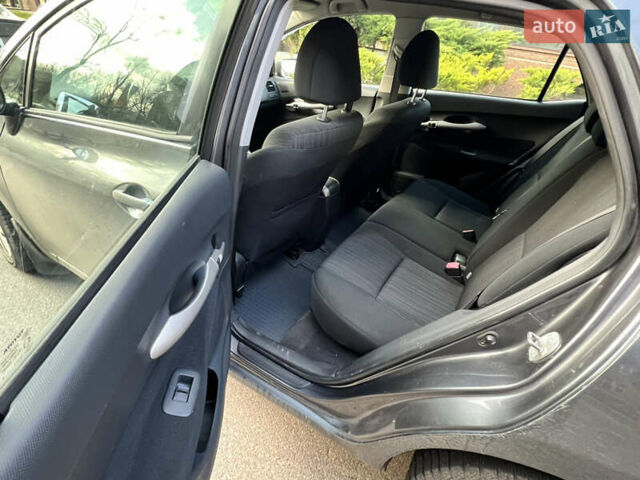 Сірий Тойота Ауріс, об'ємом двигуна 1.6 л та пробігом 215 тис. км за 5950 $, фото 10 на Automoto.ua