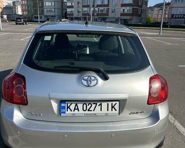 Серый Тойота Аурис, объемом двигателя 1.6 л и пробегом 108 тыс. км за 7200 $, фото 2 на Automoto.ua