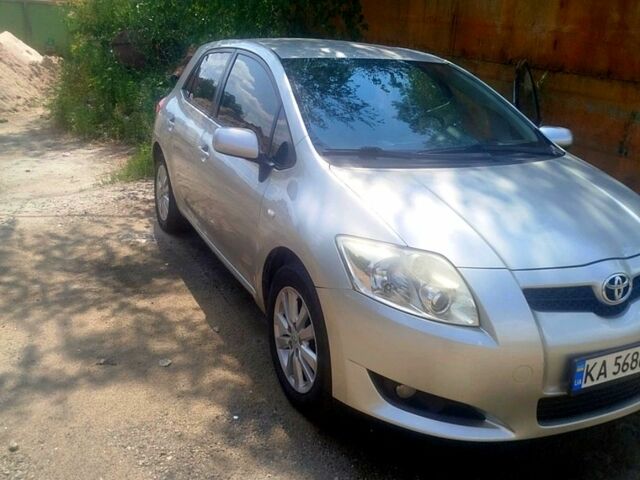 Сірий Тойота Ауріс, об'ємом двигуна 1.6 л та пробігом 244 тис. км за 7300 $, фото 2 на Automoto.ua