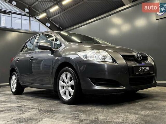 Серый Тойота Аурис, объемом двигателя 1.6 л и пробегом 210 тыс. км за 6300 $, фото 22 на Automoto.ua