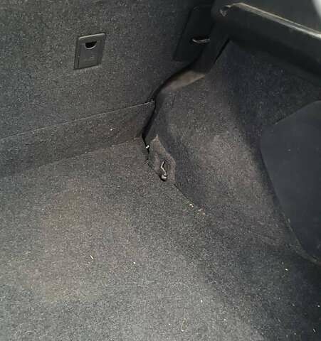 Серый Тойота Аурис, объемом двигателя 1.6 л и пробегом 183 тыс. км за 6500 $, фото 16 на Automoto.ua