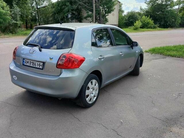 Серый Тойота Аурис, объемом двигателя 2 л и пробегом 196 тыс. км за 6000 $, фото 5 на Automoto.ua