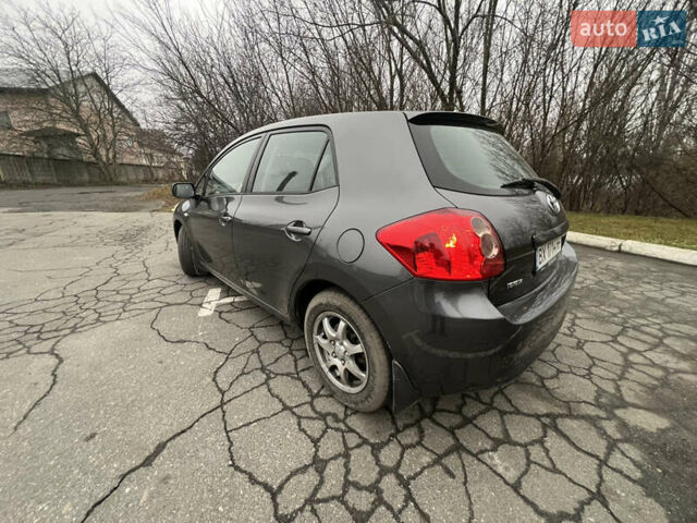 Серый Тойота Аурис, объемом двигателя 1.36 л и пробегом 282 тыс. км за 7200 $, фото 3 на Automoto.ua