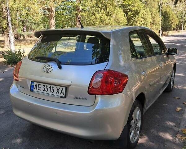 Серый Тойота Аурис, объемом двигателя 1.6 л и пробегом 277 тыс. км за 6900 $, фото 6 на Automoto.ua
