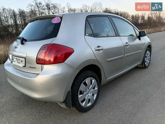 Серый Тойота Аурис, объемом двигателя 1.6 л и пробегом 158 тыс. км за 5700 $, фото 6 на Automoto.ua