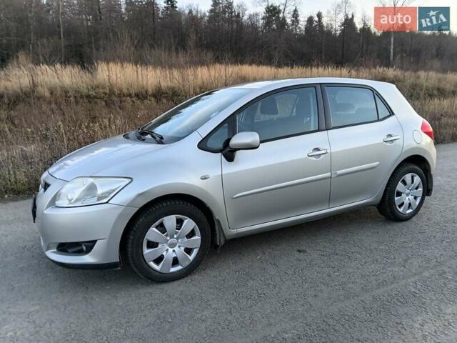 Серый Тойота Аурис, объемом двигателя 1.6 л и пробегом 158 тыс. км за 5700 $, фото 27 на Automoto.ua