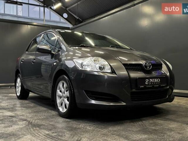 Серый Тойота Аурис, объемом двигателя 1.6 л и пробегом 210 тыс. км за 6300 $, фото 23 на Automoto.ua