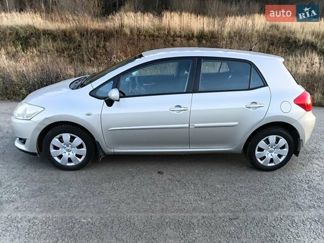 Серый Тойота Аурис, объемом двигателя 1.6 л и пробегом 158 тыс. км за 5700 $, фото 4 на Automoto.ua