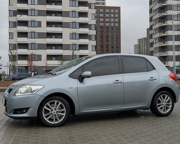 Серый Тойота Аурис, объемом двигателя 2 л и пробегом 250 тыс. км за 6900 $, фото 6 на Automoto.ua