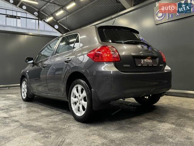 Серый Тойота Аурис, объемом двигателя 1.6 л и пробегом 210 тыс. км за 6300 $, фото 10 на Automoto.ua