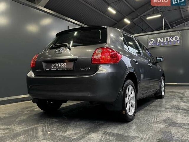 Серый Тойота Аурис, объемом двигателя 1.6 л и пробегом 210 тыс. км за 6300 $, фото 12 на Automoto.ua