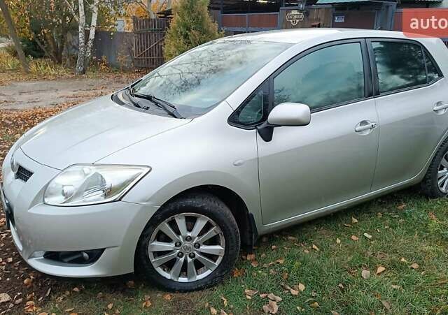 Серый Тойота Аурис, объемом двигателя 1.6 л и пробегом 183 тыс. км за 6500 $, фото 7 на Automoto.ua