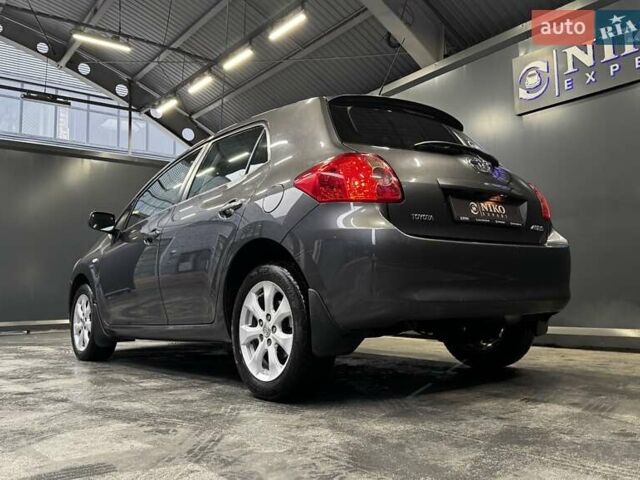 Серый Тойота Аурис, объемом двигателя 1.6 л и пробегом 210 тыс. км за 6300 $, фото 11 на Automoto.ua