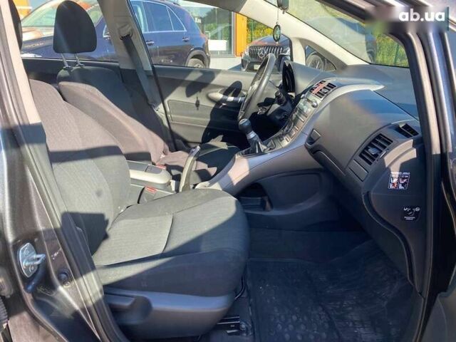 Серый Тойота Аурис, объемом двигателя 1.4 л и пробегом 268 тыс. км за 5800 $, фото 19 на Automoto.ua