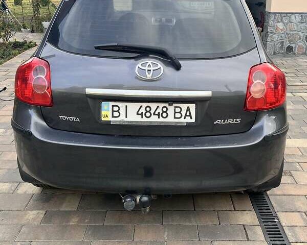 Серый Тойота Аурис, объемом двигателя 1.6 л и пробегом 178 тыс. км за 7200 $, фото 5 на Automoto.ua