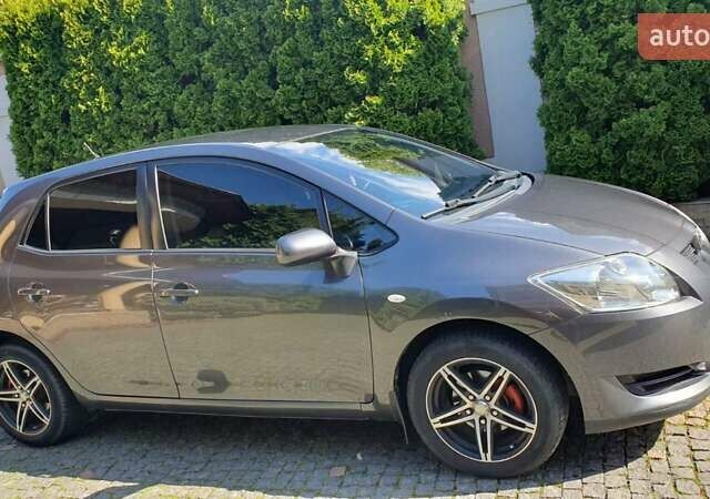 Серый Тойота Аурис, объемом двигателя 1.6 л и пробегом 209 тыс. км за 6700 $, фото 11 на Automoto.ua