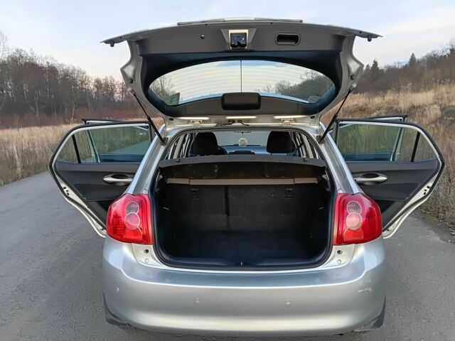 Серый Тойота Аурис, объемом двигателя 1.6 л и пробегом 158 тыс. км за 5700 $, фото 9 на Automoto.ua