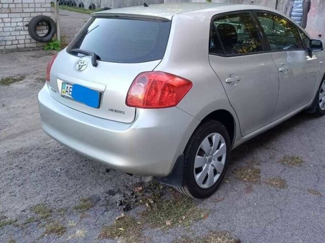 Сірий Тойота Ауріс, об'ємом двигуна 1.6 л та пробігом 227 тис. км за 5500 $, фото 15 на Automoto.ua
