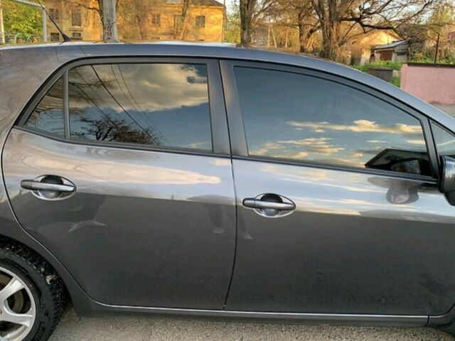 Серый Тойота Аурис, объемом двигателя 1.6 л и пробегом 214 тыс. км за 6900 $, фото 6 на Automoto.ua