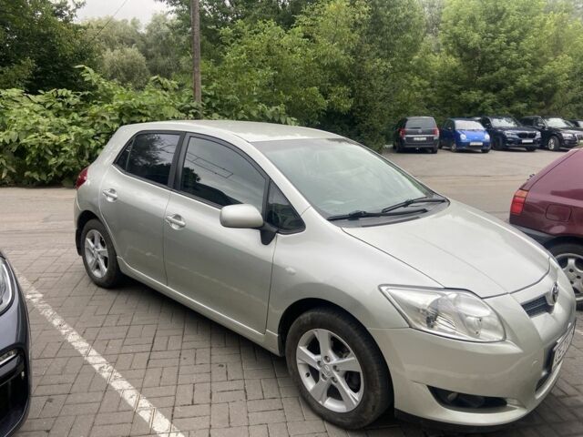 Сірий Тойота Ауріс, об'ємом двигуна 1.6 л та пробігом 235 тис. км за 6405 $, фото 3 на Automoto.ua