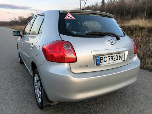 Серый Тойота Аурис, объемом двигателя 1.6 л и пробегом 158 тыс. км за 5700 $, фото 6 на Automoto.ua