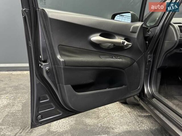 Серый Тойота Аурис, объемом двигателя 1.6 л и пробегом 210 тыс. км за 6300 $, фото 37 на Automoto.ua