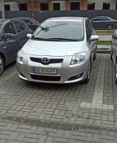 Сірий Тойота Ауріс, об'ємом двигуна 1.6 л та пробігом 164 тис. км за 6300 $, фото 1 на Automoto.ua