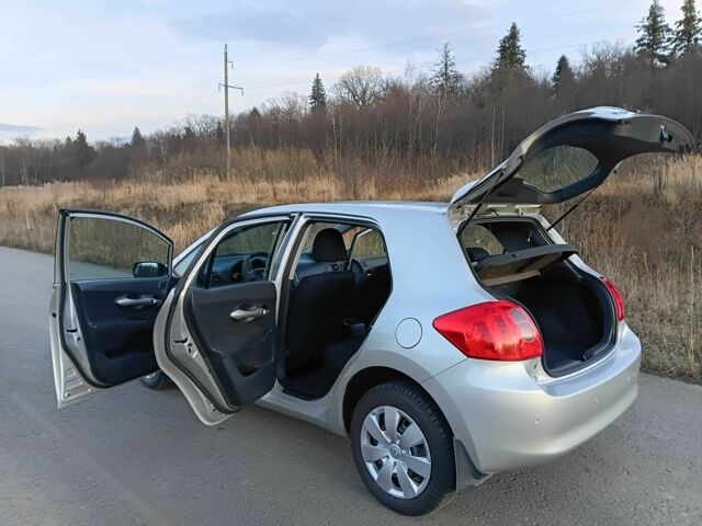 Серый Тойота Аурис, объемом двигателя 1.6 л и пробегом 158 тыс. км за 5700 $, фото 10 на Automoto.ua