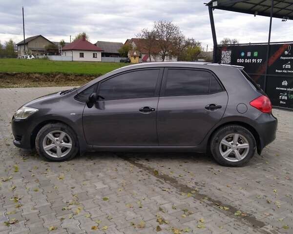 Тойота Аурис 2008 в Черновцах на Automoto.ua Серый Тойота Аурис, объемом двигателя 1.4 л и пробегом 202 тыс. км за 6300 $, фото 12 на Automoto.ua
