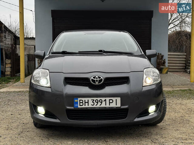 Сірий Тойота Ауріс, об'ємом двигуна 1.8 л та пробігом 264 тис. км за 7900 $, фото 1 на Automoto.ua