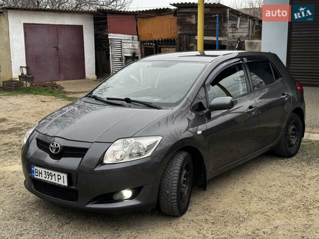 Сірий Тойота Ауріс, об'ємом двигуна 1.8 л та пробігом 264 тис. км за 7900 $, фото 3 на Automoto.ua