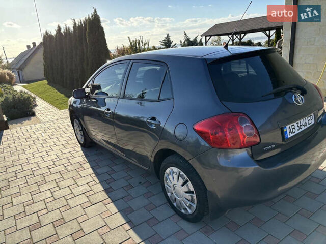 Серый Тойота Аурис, объемом двигателя 1.6 л и пробегом 240 тыс. км за 8500 $, фото 6 на Automoto.ua