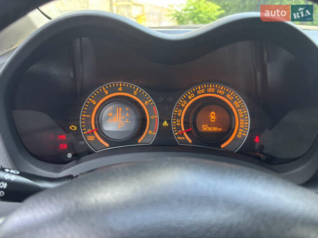 Серый Тойота Аурис, объемом двигателя 1.6 л и пробегом 343 тыс. км за 7200 $, фото 8 на Automoto.ua