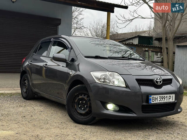 Сірий Тойота Ауріс, об'ємом двигуна 1.8 л та пробігом 264 тис. км за 7900 $, фото 5 на Automoto.ua