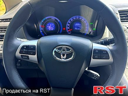 Серый Тойота Аурис, объемом двигателя 1.8 л и пробегом 175 тыс. км за 9999 $, фото 3 на Automoto.ua