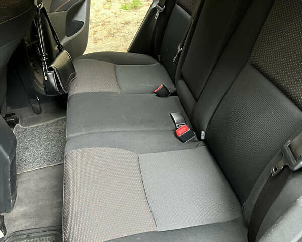 Сірий Тойота Ауріс, об'ємом двигуна 2 л та пробігом 153 тис. км за 7000 $, фото 13 на Automoto.ua