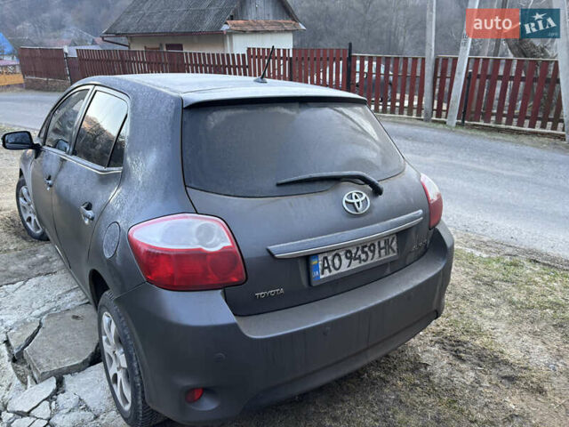 Серый Тойота Аурис, объемом двигателя 2 л и пробегом 350 тыс. км за 6750 $, фото 5 на Automoto.ua