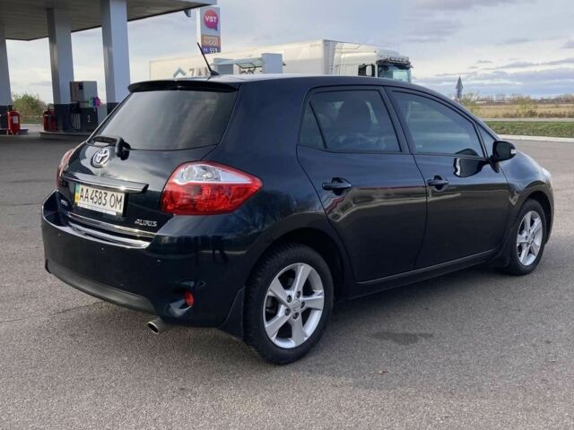 Серый Тойота Аурис, объемом двигателя 1.6 л и пробегом 71 тыс. км за 8000 $, фото 5 на Automoto.ua