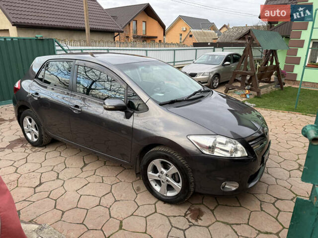 Сірий Тойота Ауріс, об'ємом двигуна 1.6 л та пробігом 129 тис. км за 9250 $, фото 17 на Automoto.ua