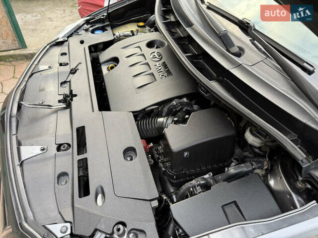 Сірий Тойота Ауріс, об'ємом двигуна 1.6 л та пробігом 129 тис. км за 9250 $, фото 32 на Automoto.ua