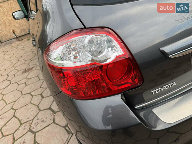 Сірий Тойота Ауріс, об'ємом двигуна 1.6 л та пробігом 129 тис. км за 9250 $, фото 25 на Automoto.ua