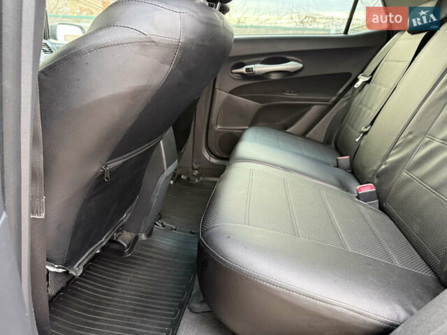 Сірий Тойота Ауріс, об'ємом двигуна 1.6 л та пробігом 129 тис. км за 9250 $, фото 50 на Automoto.ua