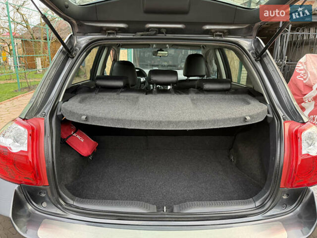 Сірий Тойота Ауріс, об'ємом двигуна 1.6 л та пробігом 129 тис. км за 9250 $, фото 34 на Automoto.ua