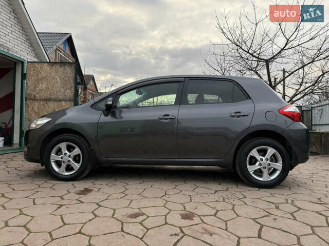 Сірий Тойота Ауріс, об'ємом двигуна 1.6 л та пробігом 129 тис. км за 9250 $, фото 6 на Automoto.ua