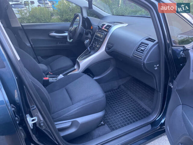 Сірий Тойота Ауріс, об'ємом двигуна 1.6 л та пробігом 158 тис. км за 10800 $, фото 15 на Automoto.ua