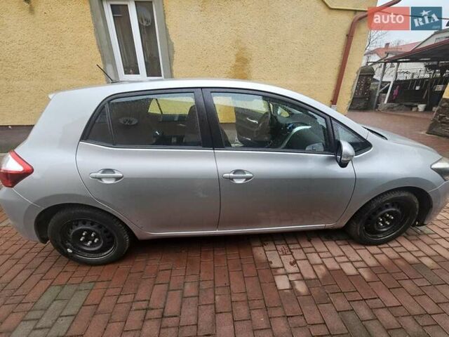 Серый Тойота Аурис, объемом двигателя 1.6 л и пробегом 99 тыс. км за 11500 $, фото 12 на Automoto.ua