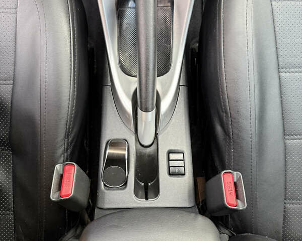 Сірий Тойота Ауріс, об'ємом двигуна 1.6 л та пробігом 129 тис. км за 9250 $, фото 45 на Automoto.ua